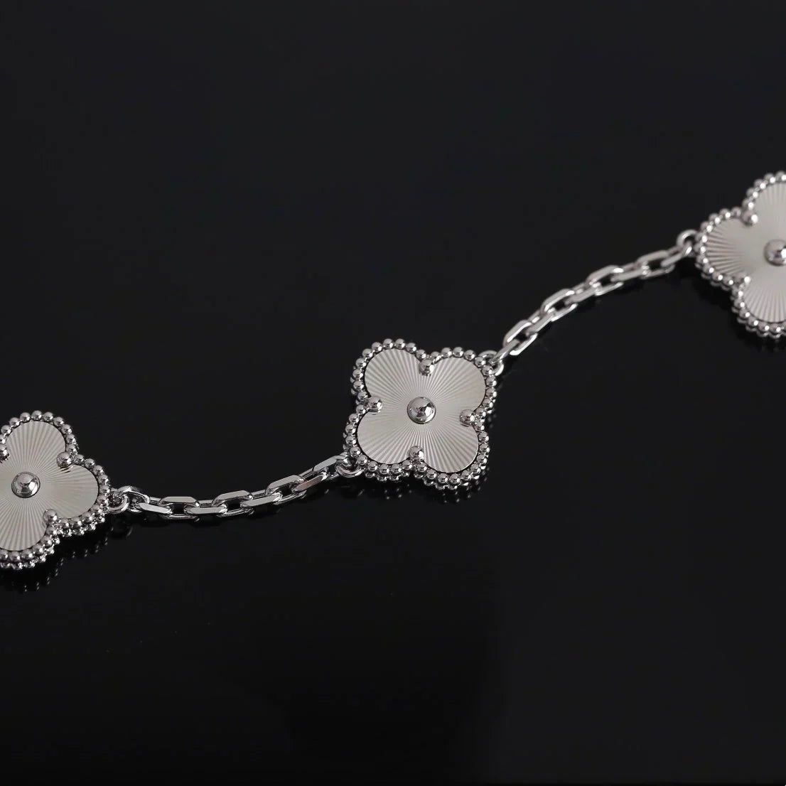 CLOVER BRACELET | ZILVER
