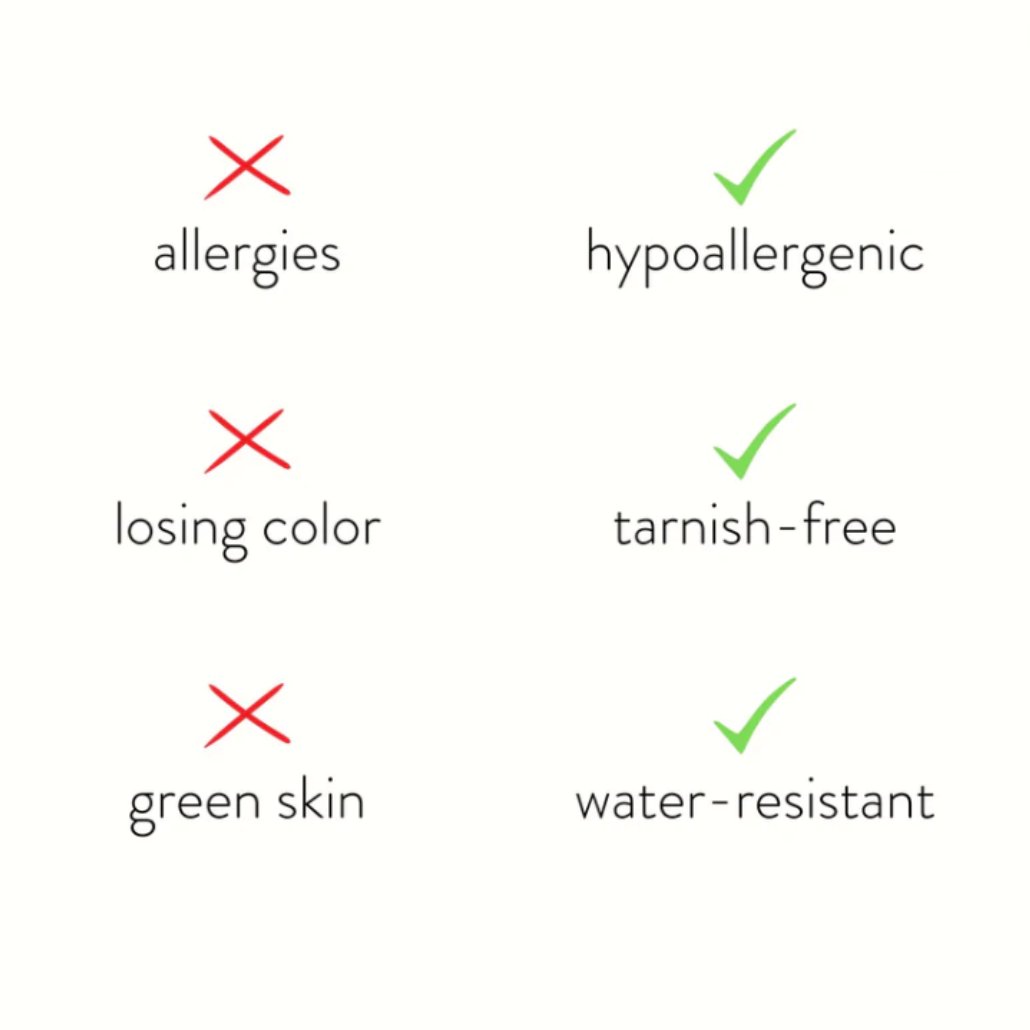 Goldene Kleeblatt-Hoops Ohrringe